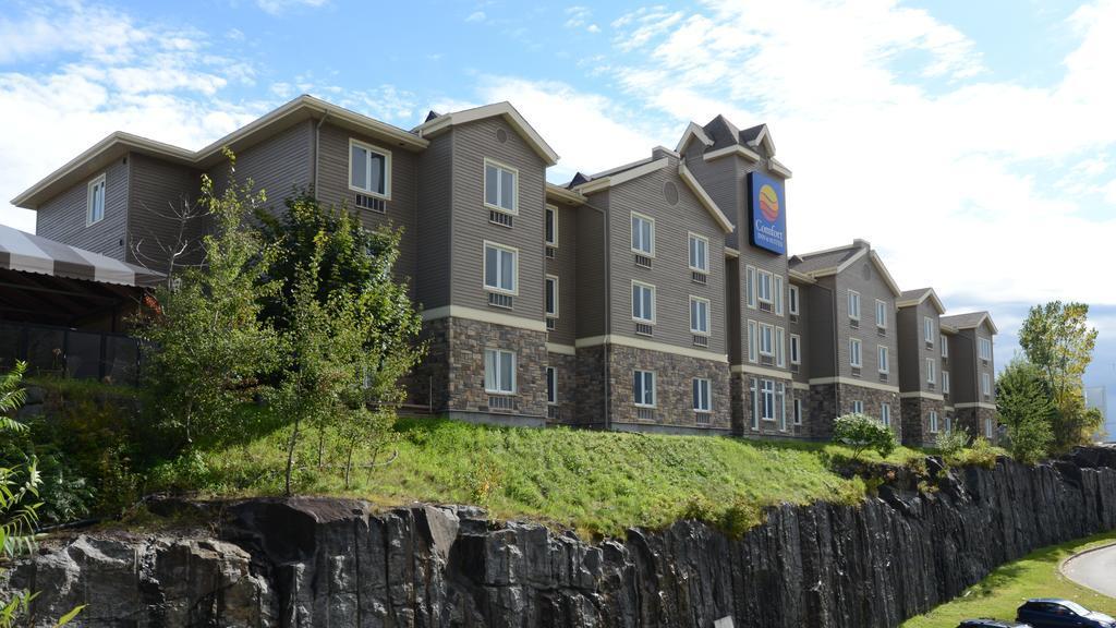 Comfort Inn & Suites Сен-Жером Экстерьер фото