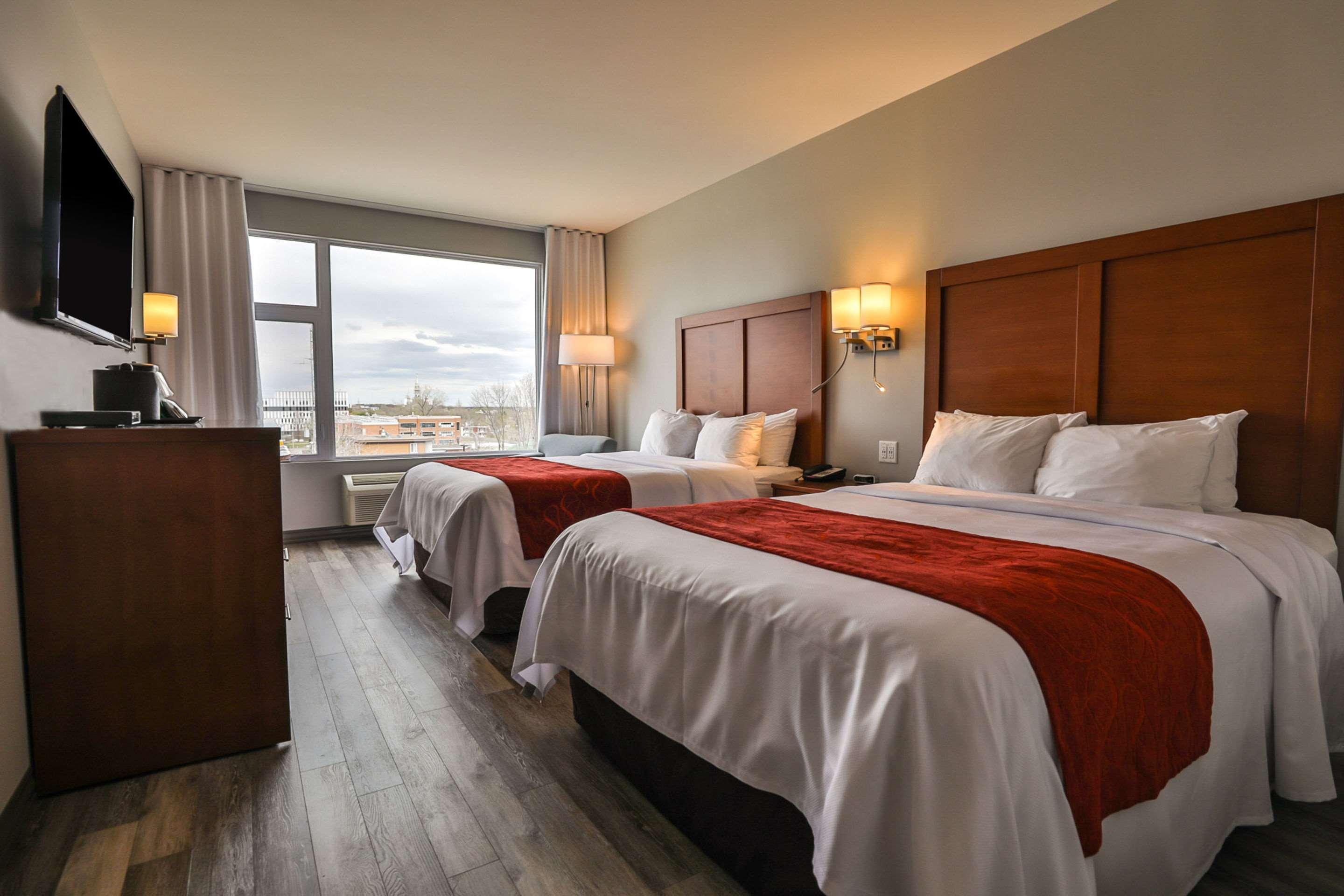 Comfort Inn & Suites Сен-Жером Экстерьер фото