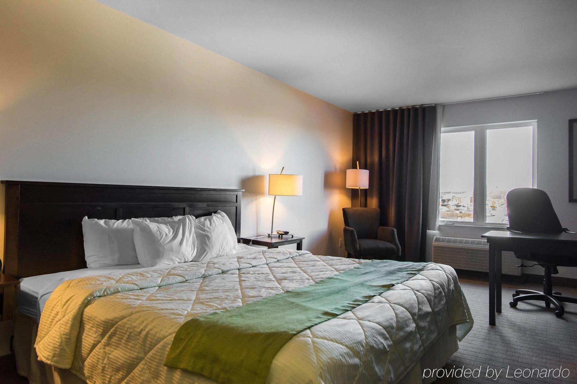 Comfort Inn & Suites Сен-Жером Экстерьер фото